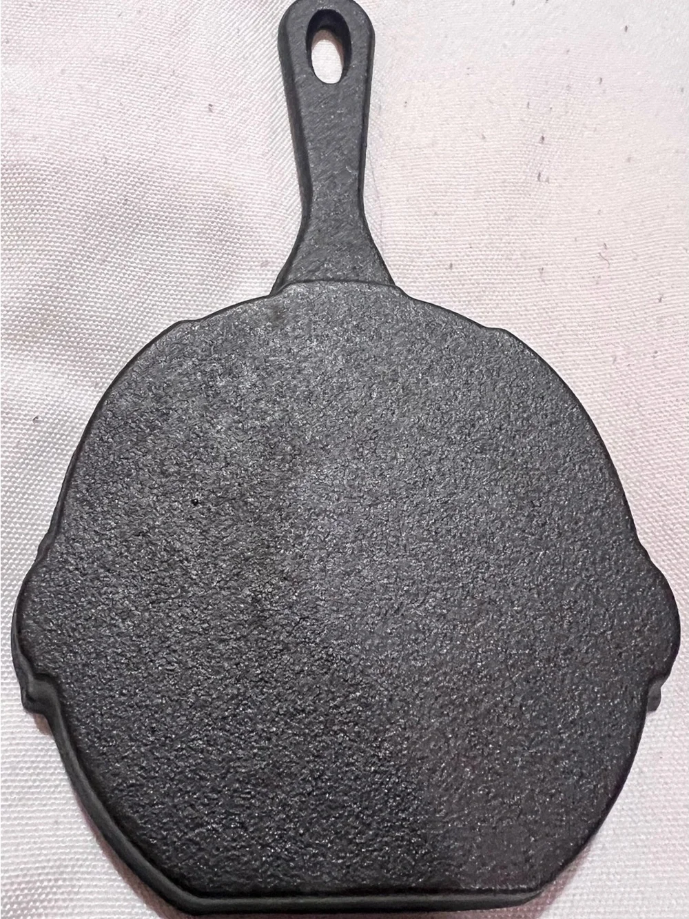 Baby Yoda Cast Iron Skillet - Black